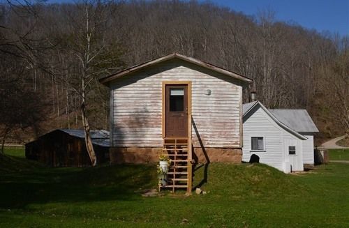 Country Road House 호텔 Clendenin 외부 사진